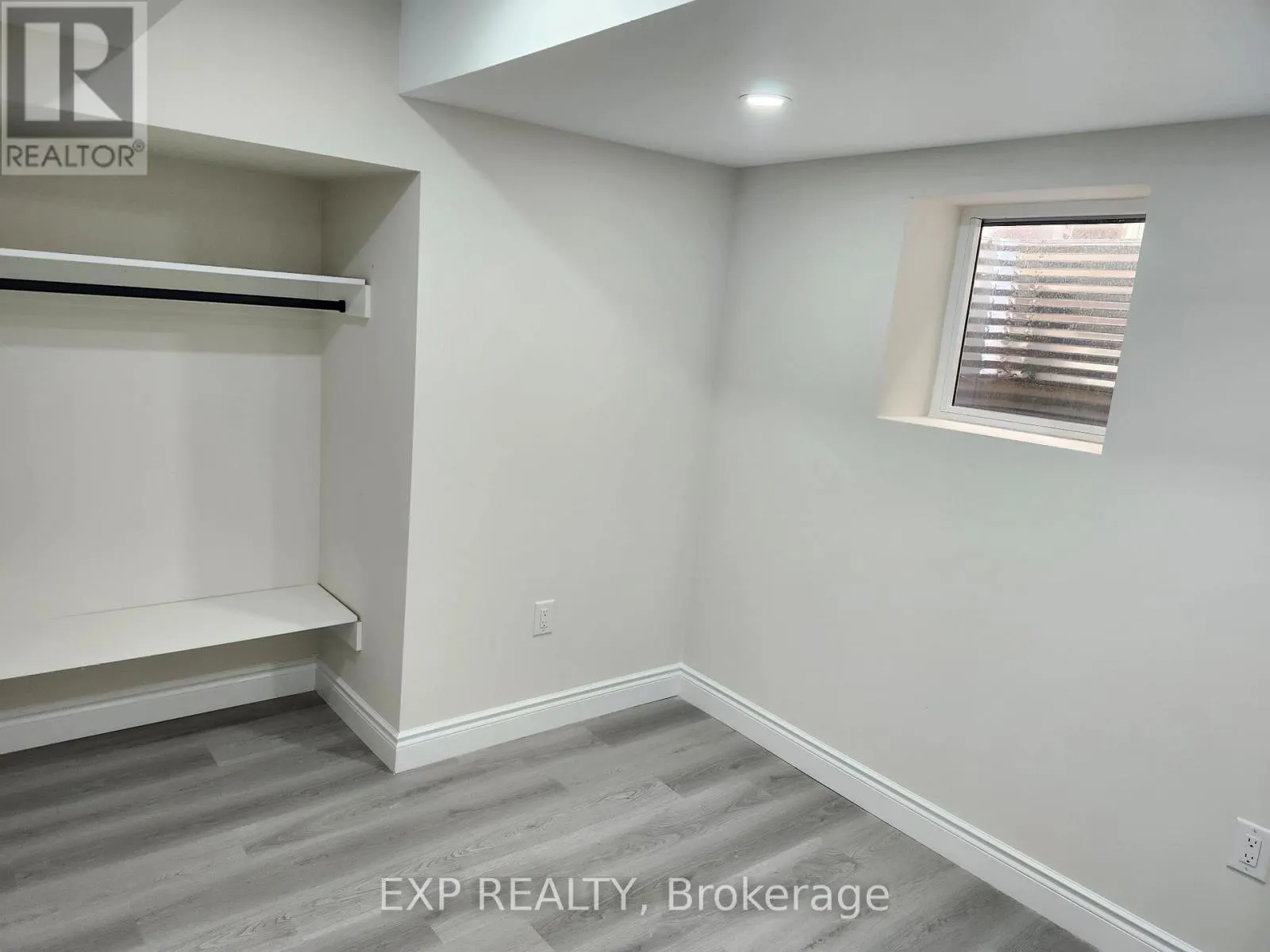 182 ESTHER CRESCENT