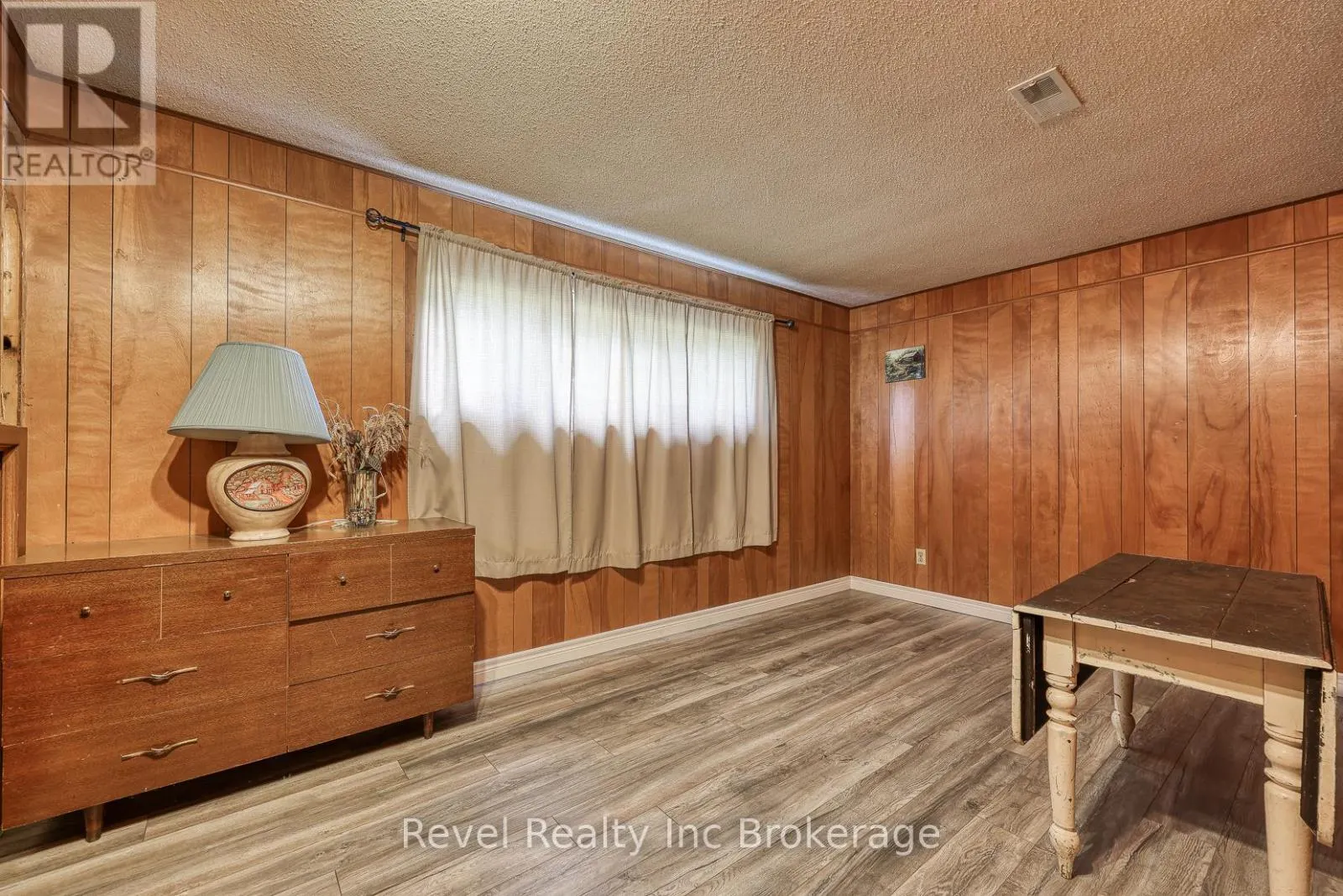 843540 ROAD 84 ROAD