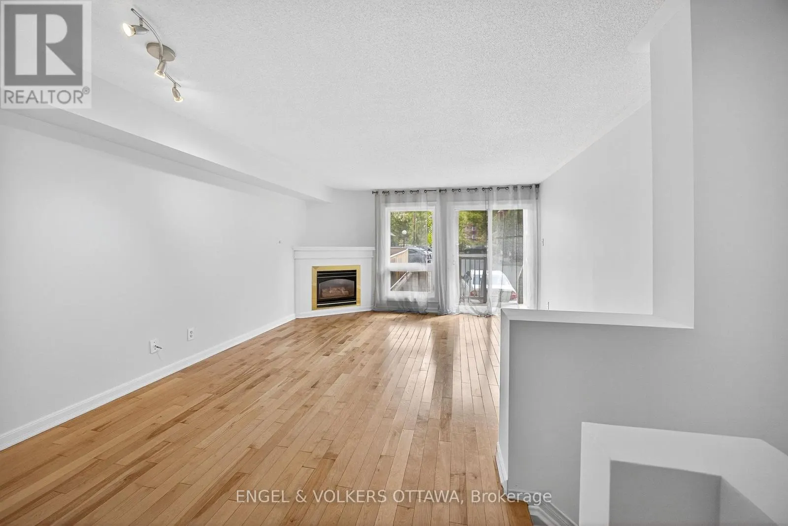 294 - 294 GLOUCESTER STREET
