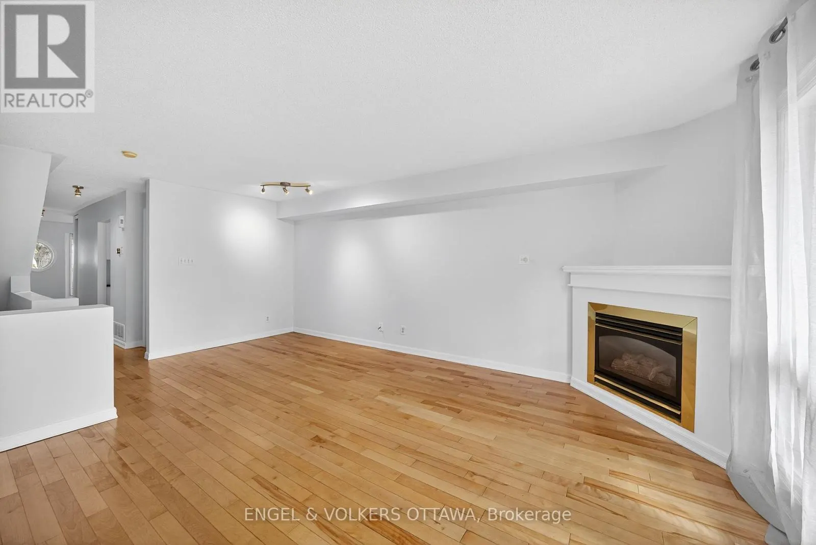 294 - 294 GLOUCESTER STREET