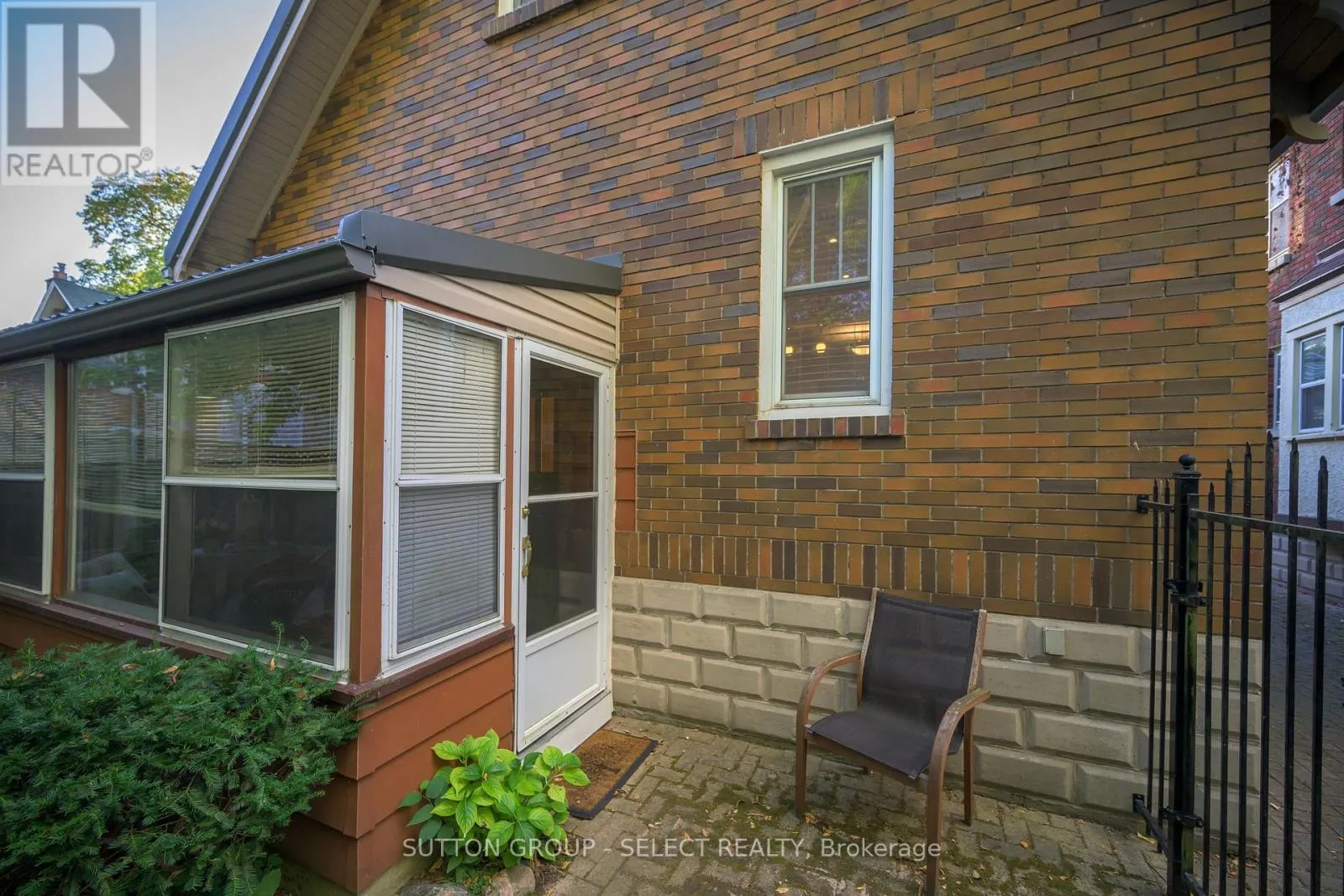422 CHEAPSIDE STREET