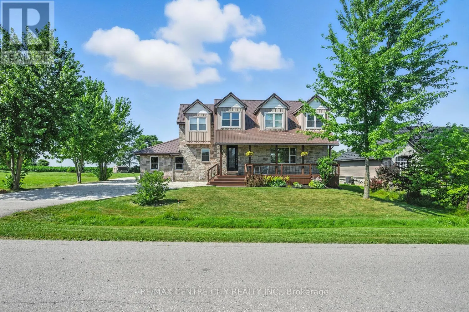 5623 CHRISELLE PLACE