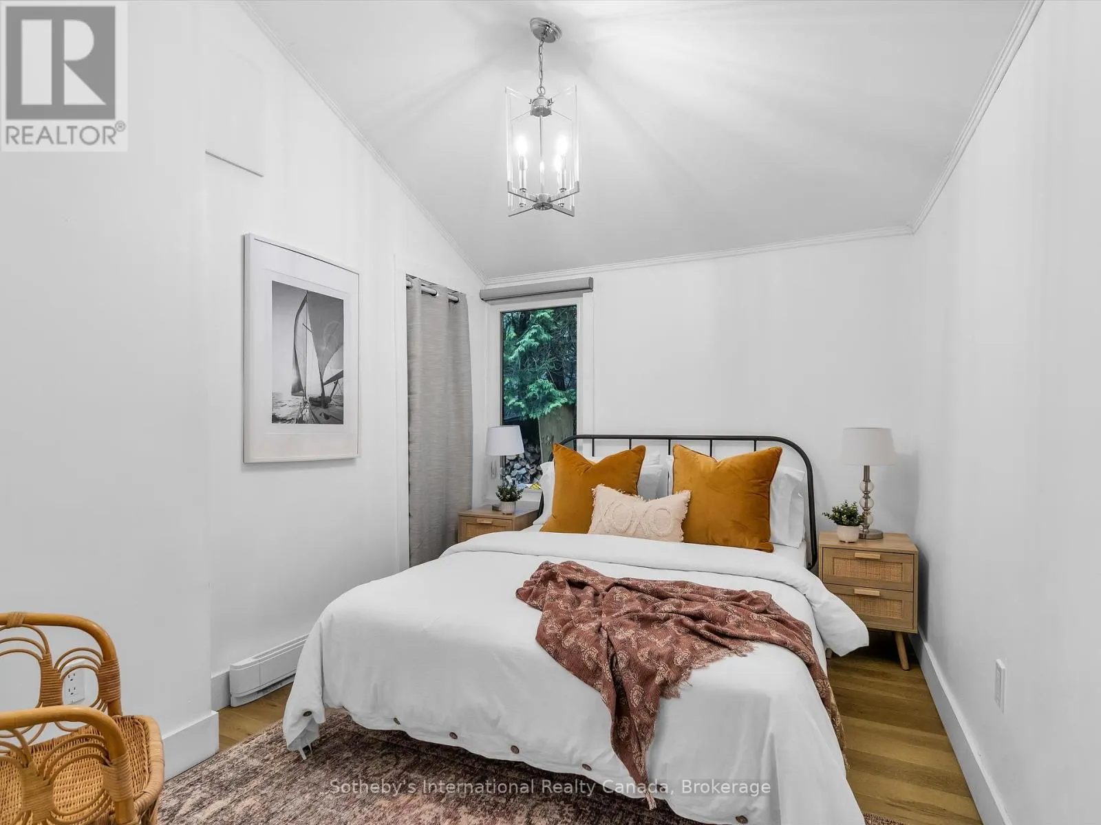 1093 GLENMOUNT ROAD