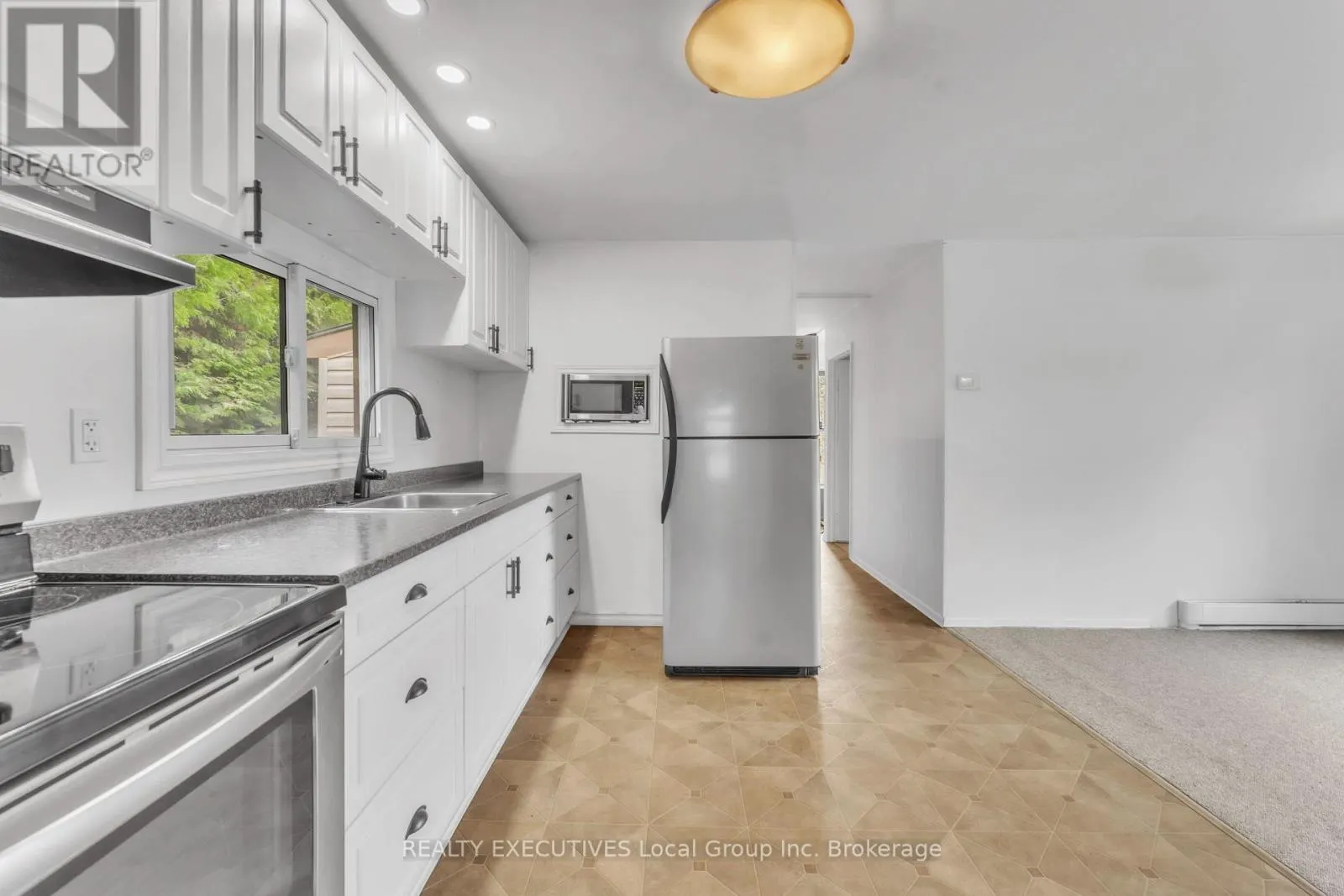 306 MARTINDALE LANE
