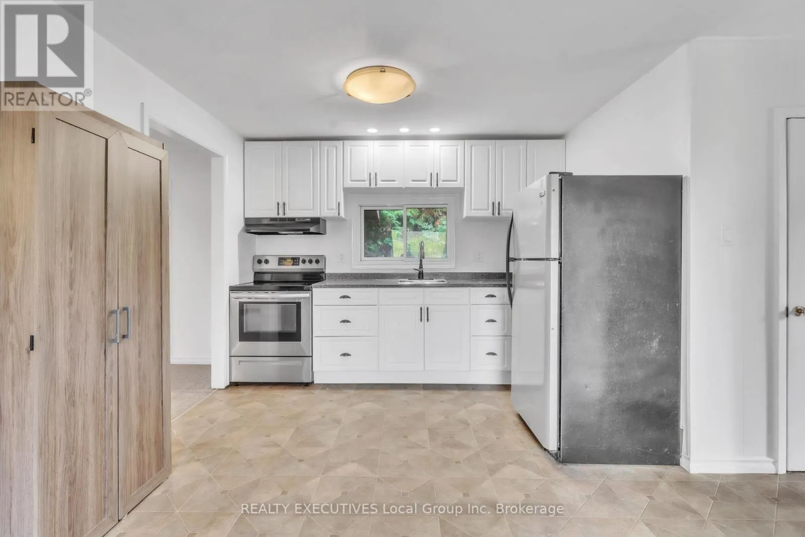 306 MARTINDALE LANE