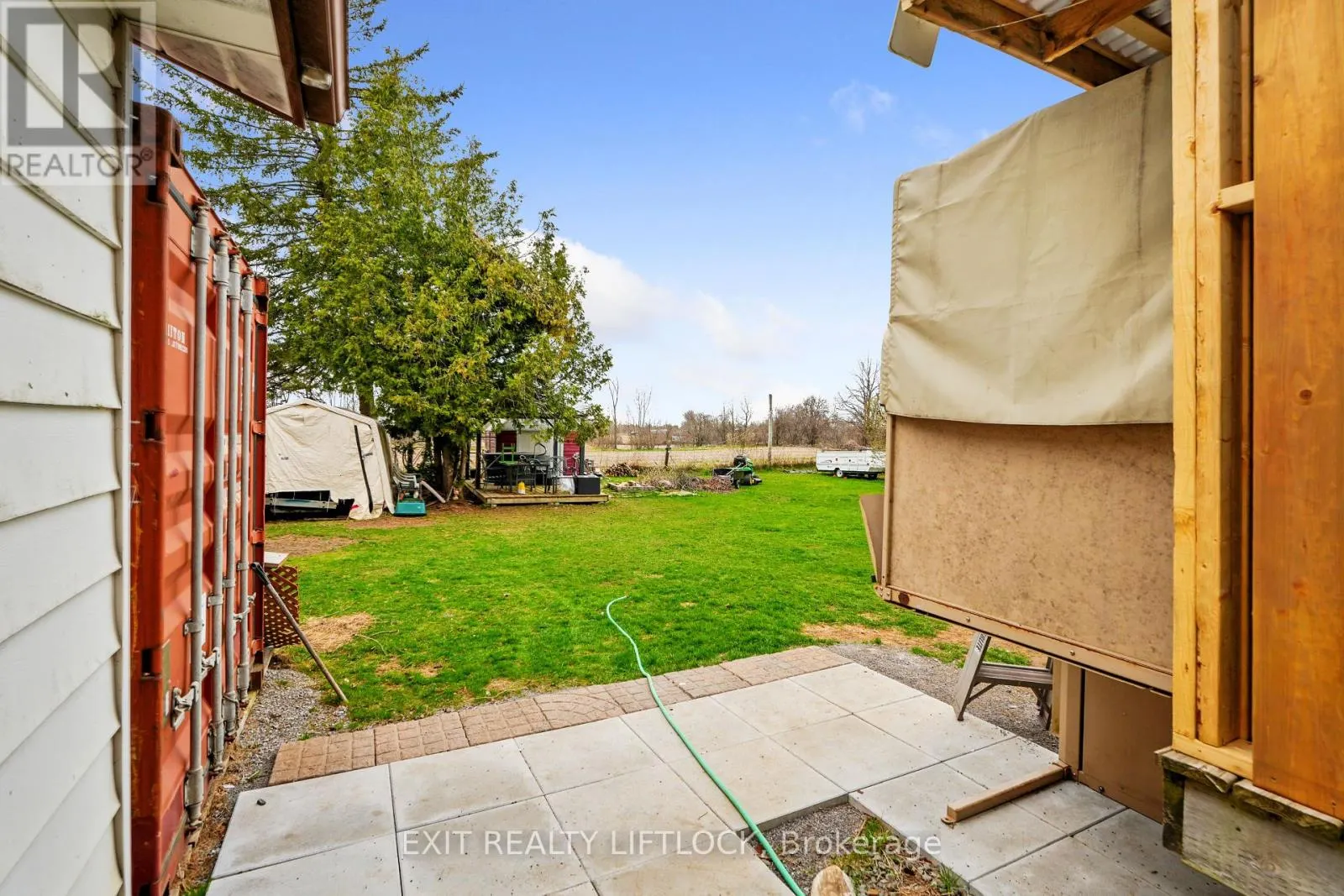 1688 TARA ROAD
