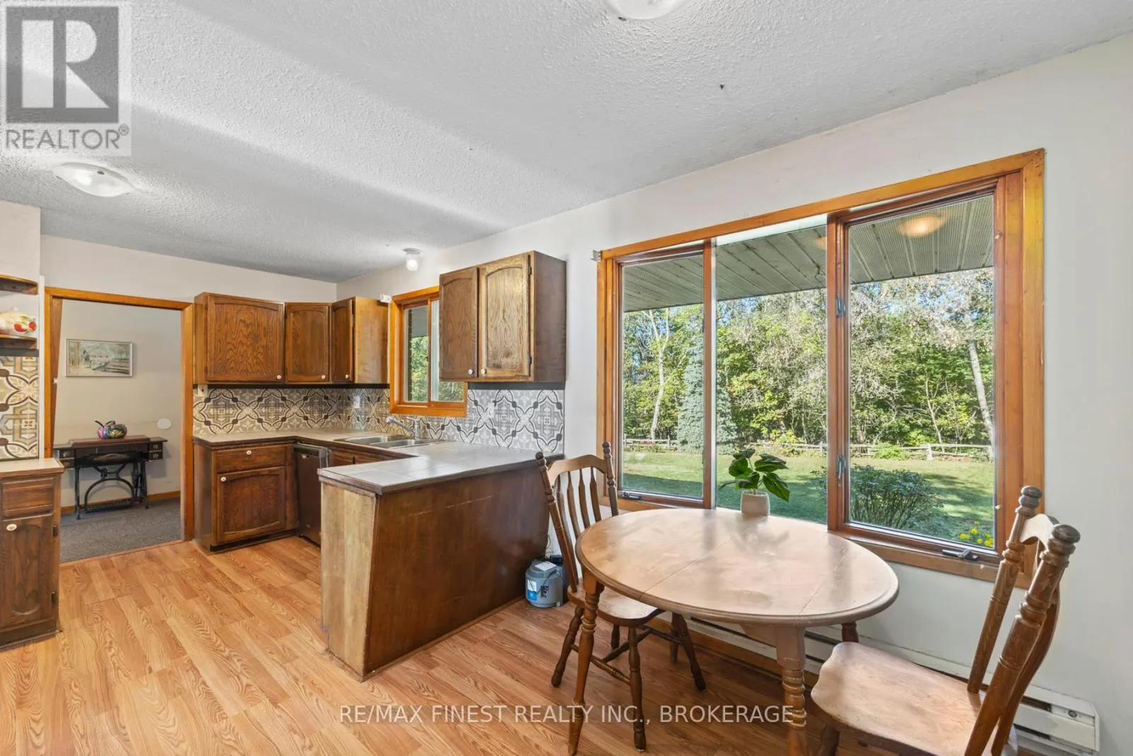 4236 PINE RIDGE DRIVE