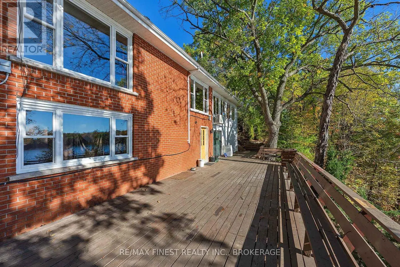 4236 PINE RIDGE DRIVE