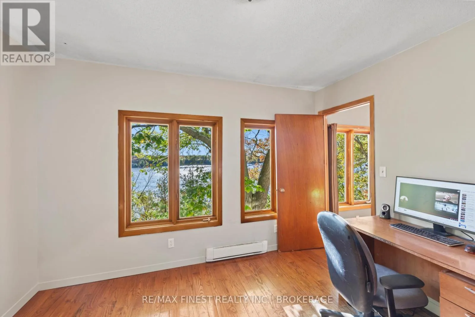 4236 PINE RIDGE DRIVE