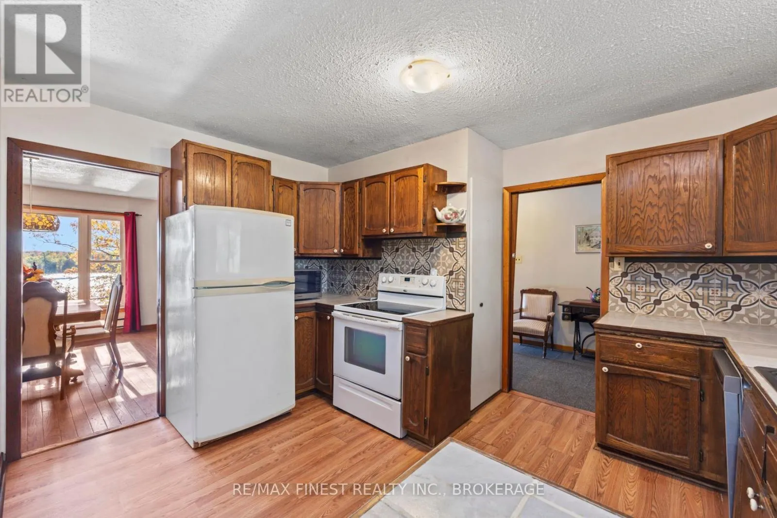 4236 PINE RIDGE DRIVE