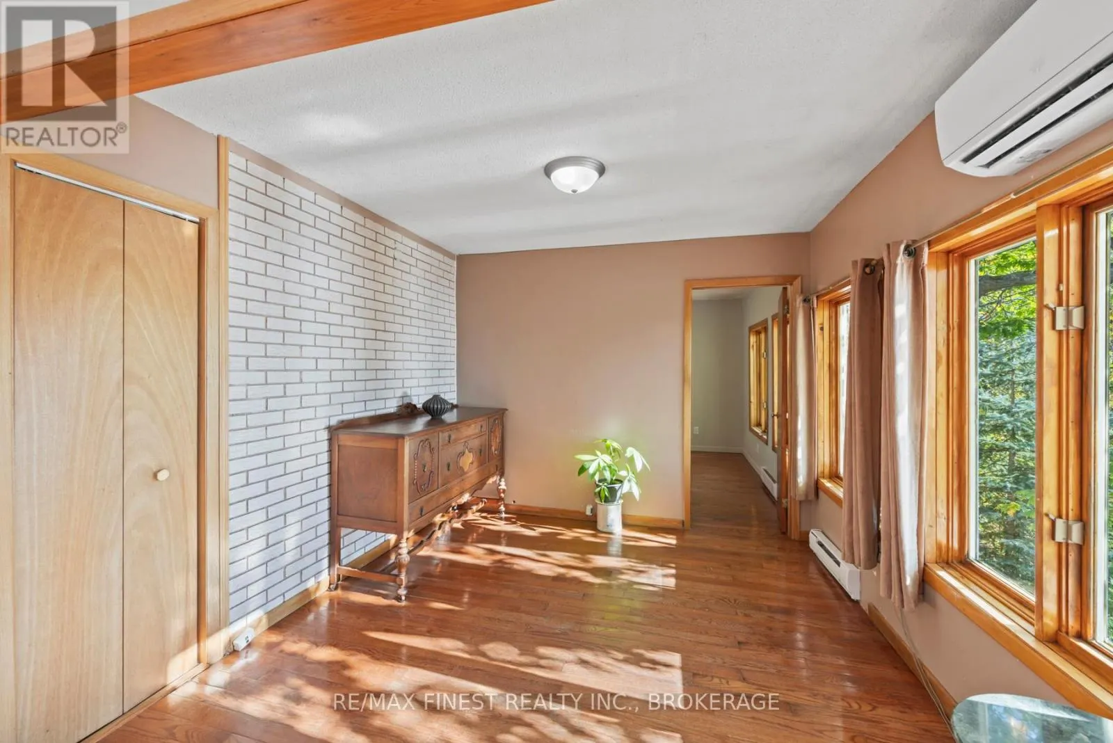 4236 PINE RIDGE DRIVE