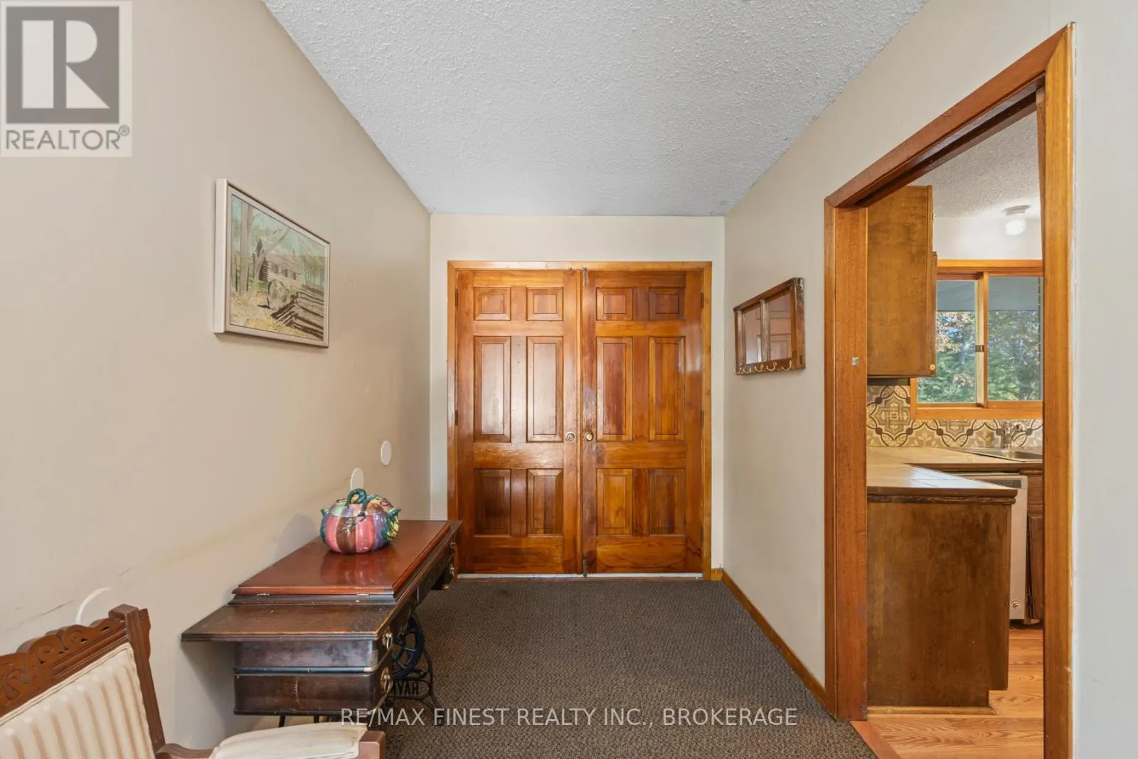 4236 PINE RIDGE DRIVE