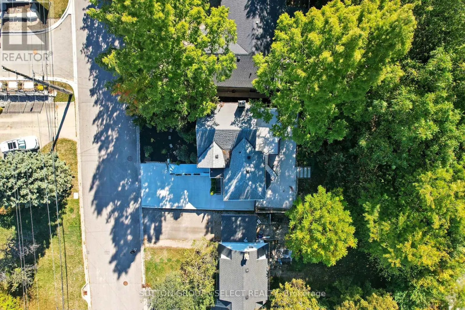 413 OLD WONDERLAND ROAD