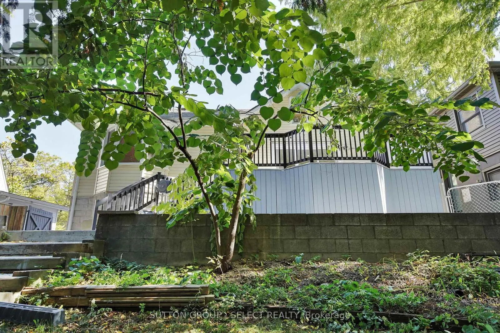 413 OLD WONDERLAND ROAD