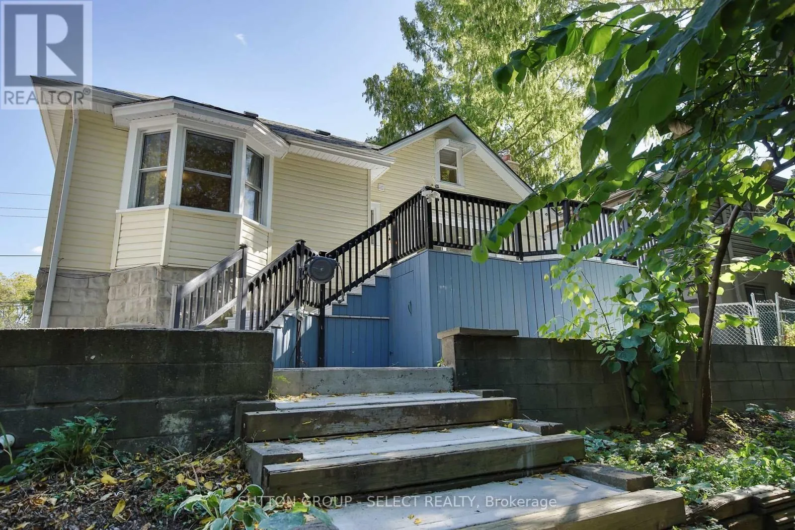 413 OLD WONDERLAND ROAD