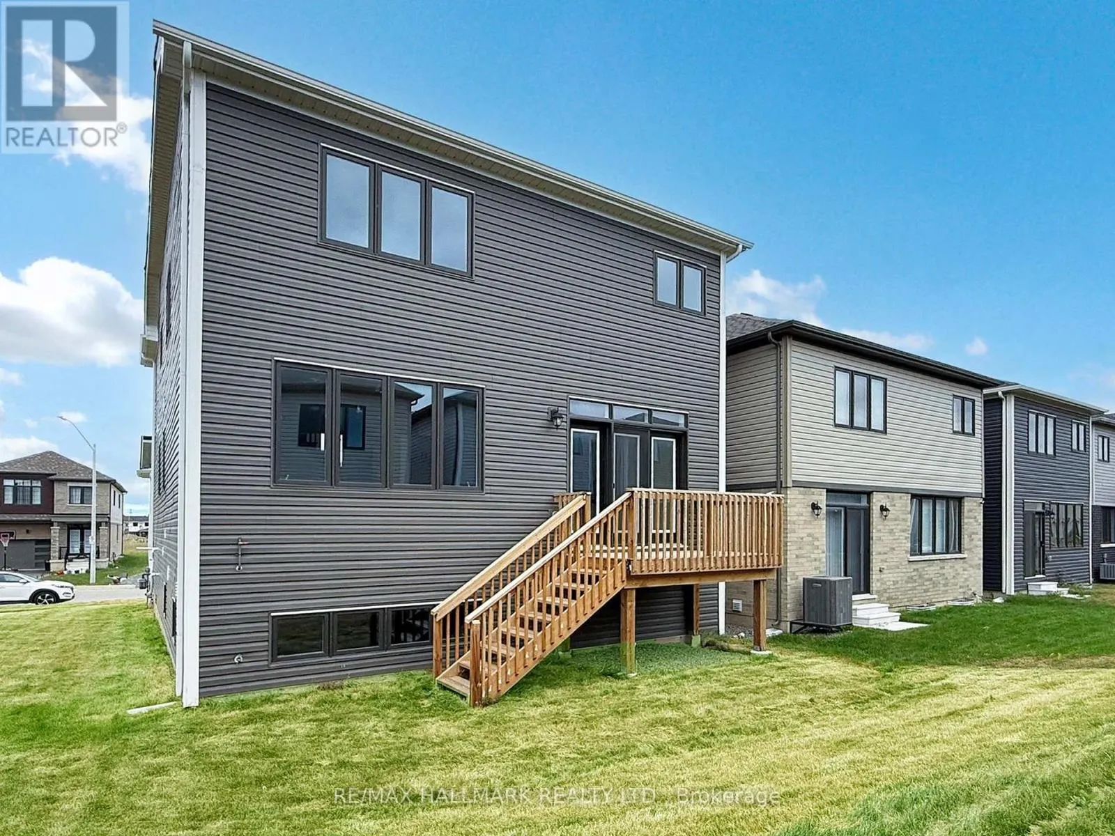 40 VELVET WAY