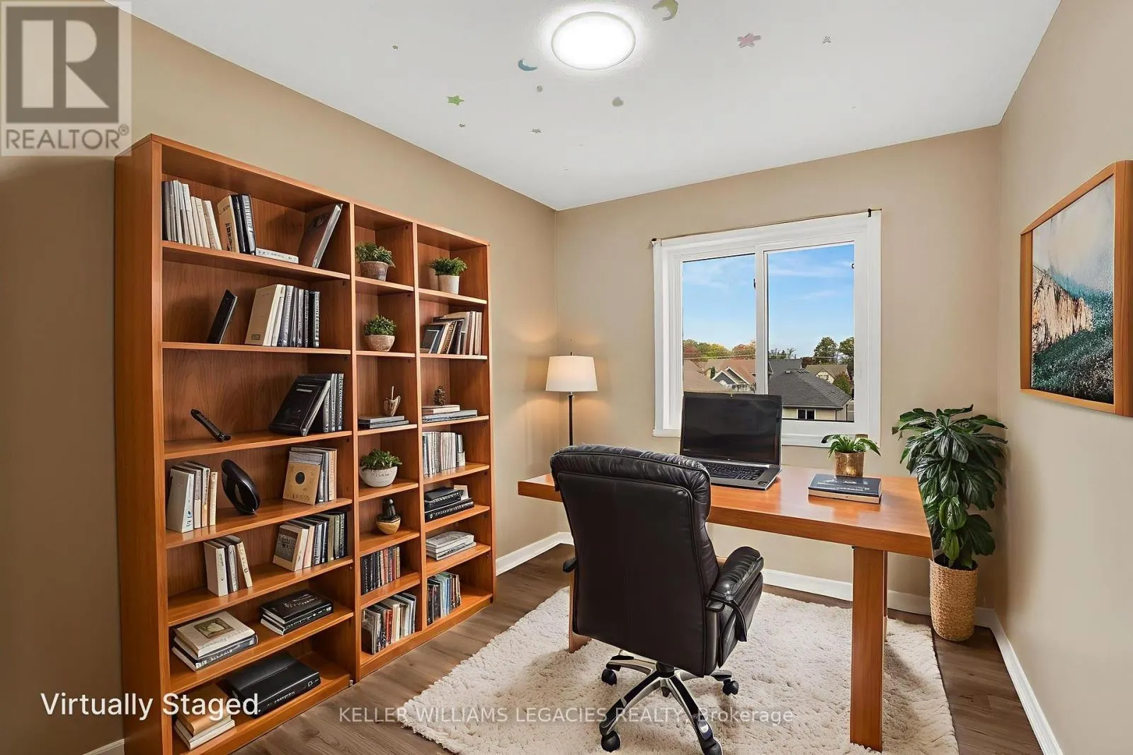 933 ZELLER CRESCENT