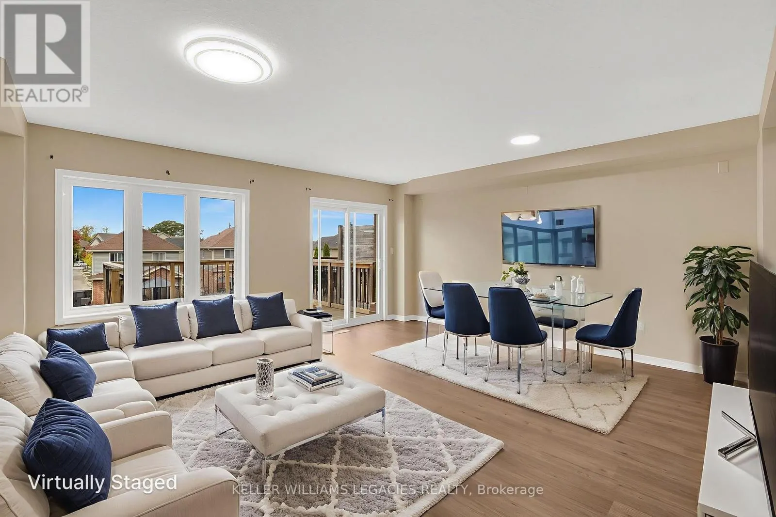 933 ZELLER CRESCENT