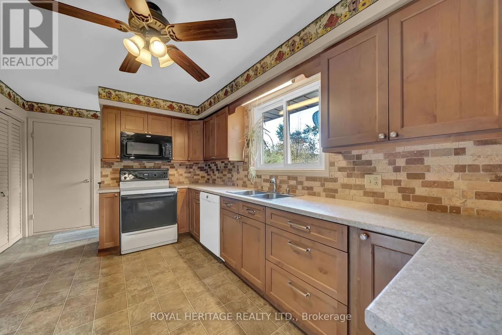 2501 GANARASKA ROAD
