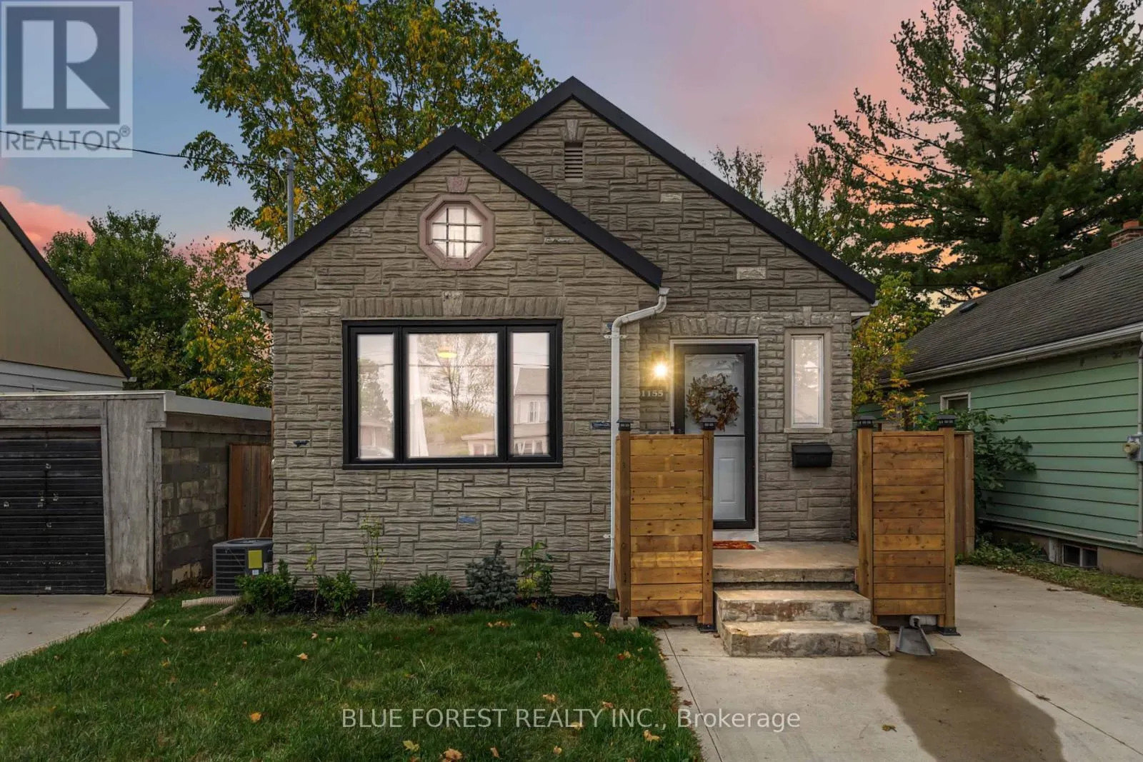 1155 TRAFALGAR STREET