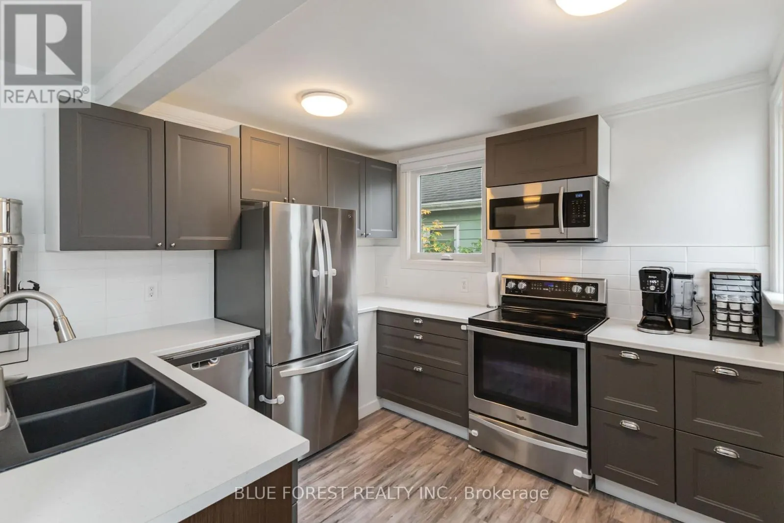 1155 TRAFALGAR STREET