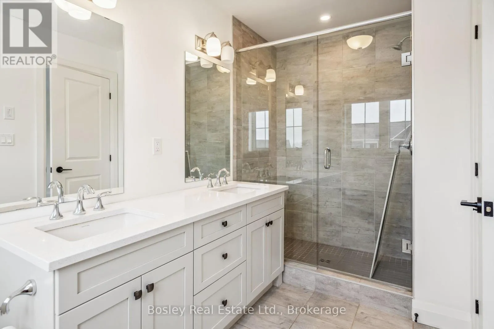 213 YELLOW BIRCH CRESCENT