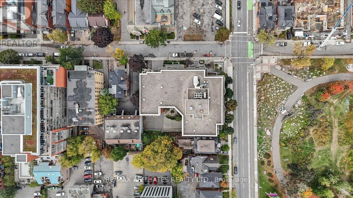 #PH804 - 320 MCLEOD STREET