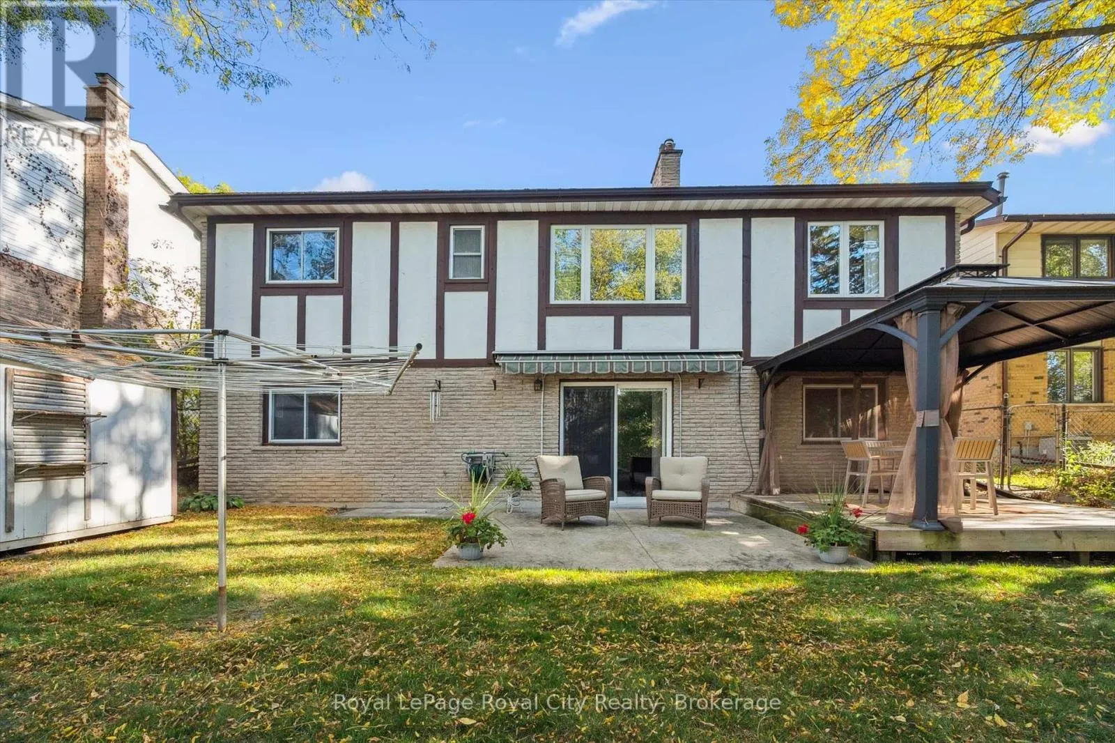 75 SHADYBROOK CRESCENT