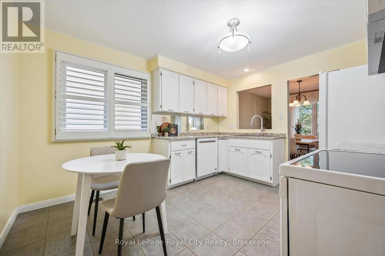 75 SHADYBROOK CRESCENT