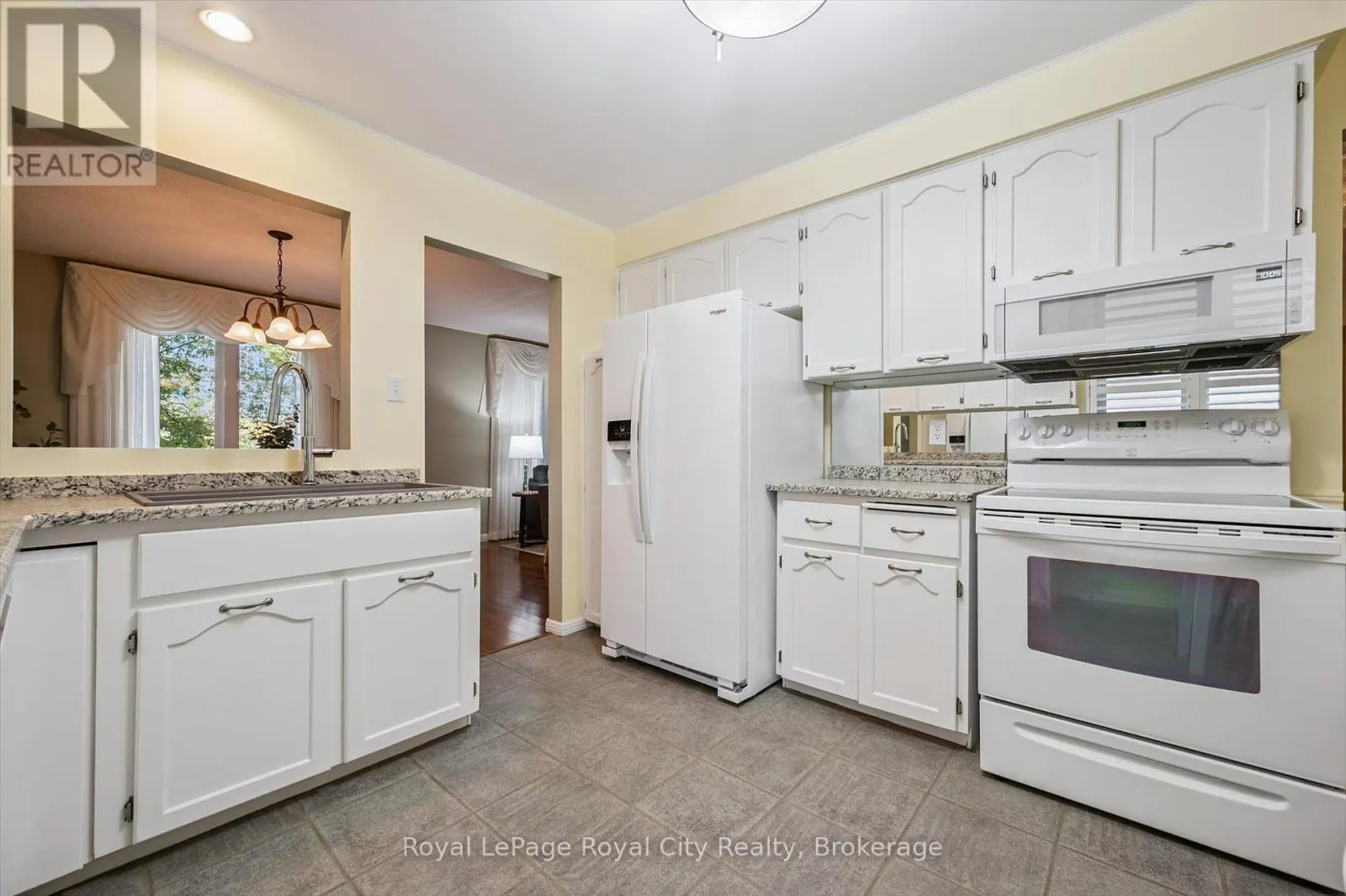 75 SHADYBROOK CRESCENT