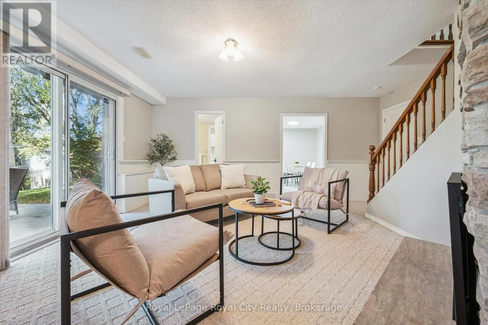 75 SHADYBROOK CRESCENT