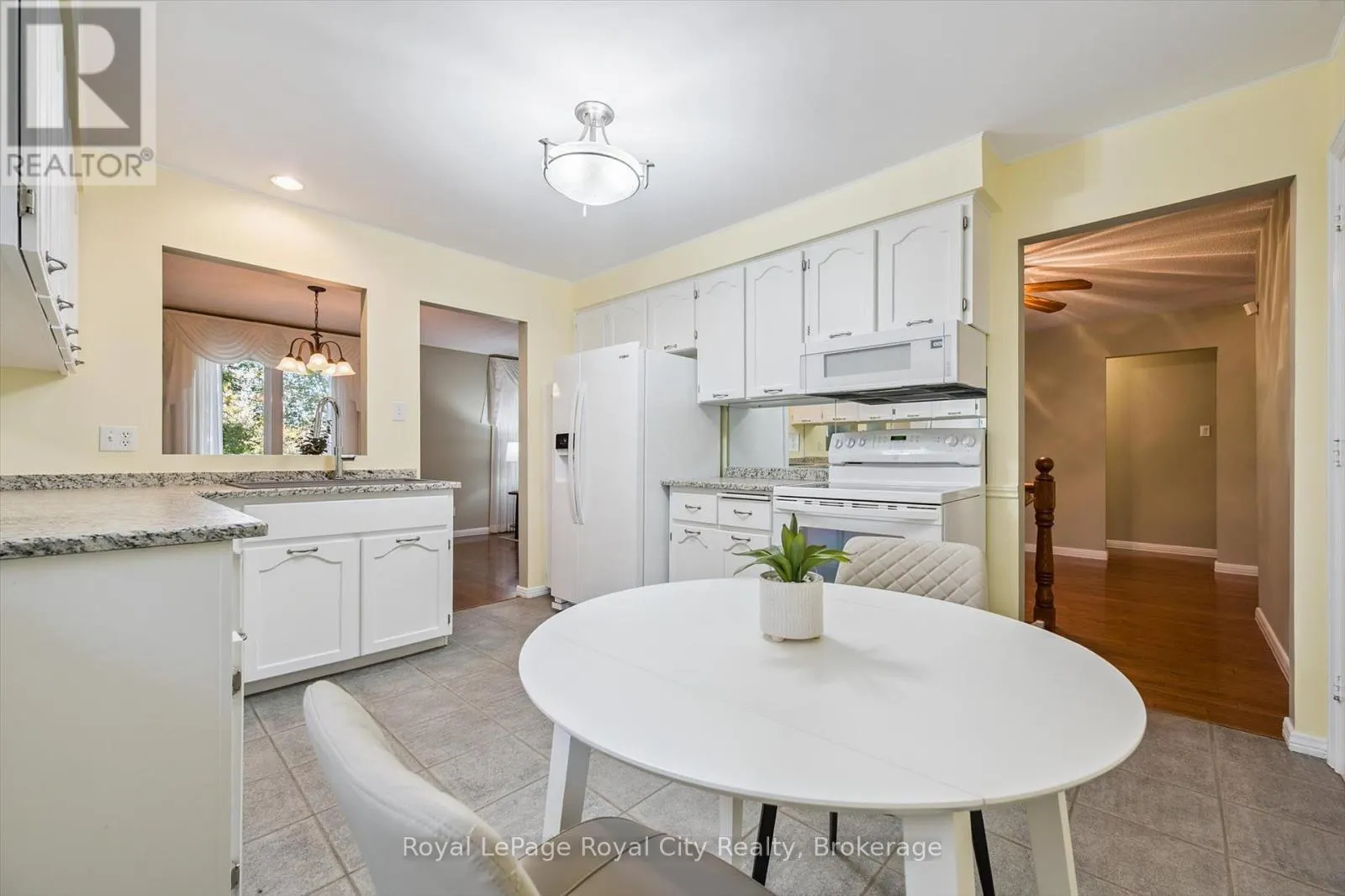 75 SHADYBROOK CRESCENT