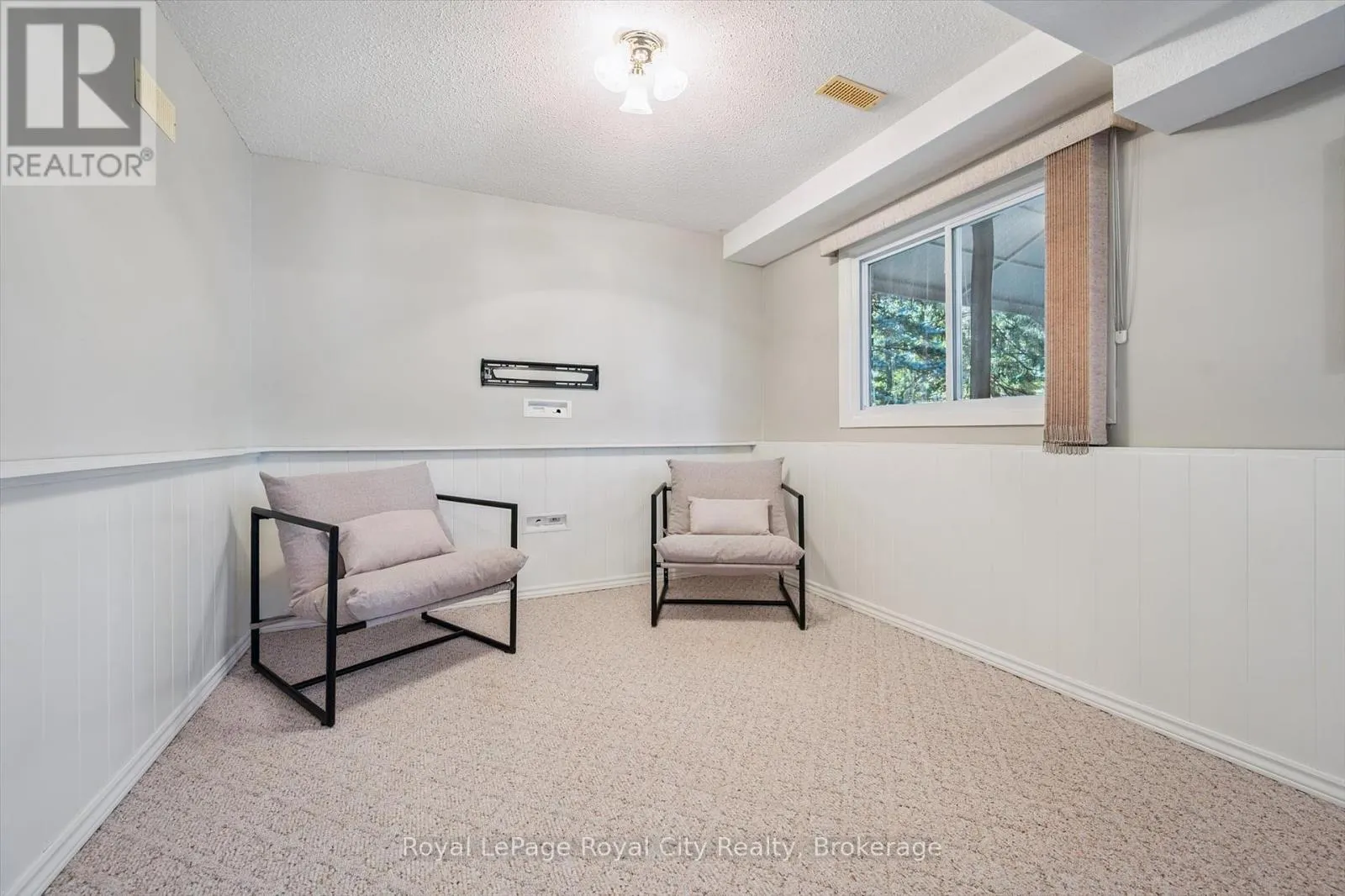 75 SHADYBROOK CRESCENT