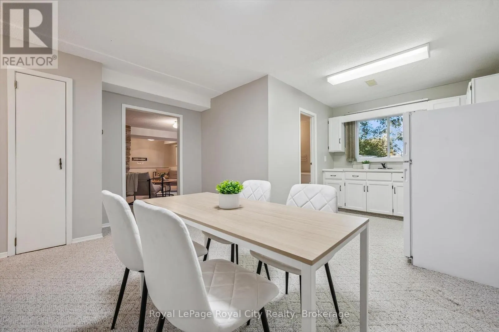 75 SHADYBROOK CRESCENT