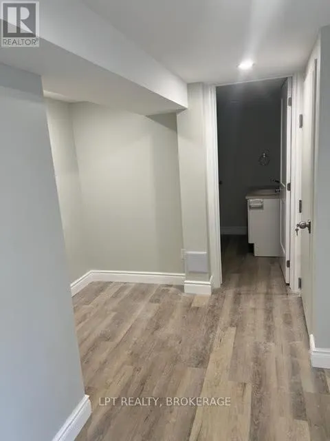 9 ELIZABETH AVENUE