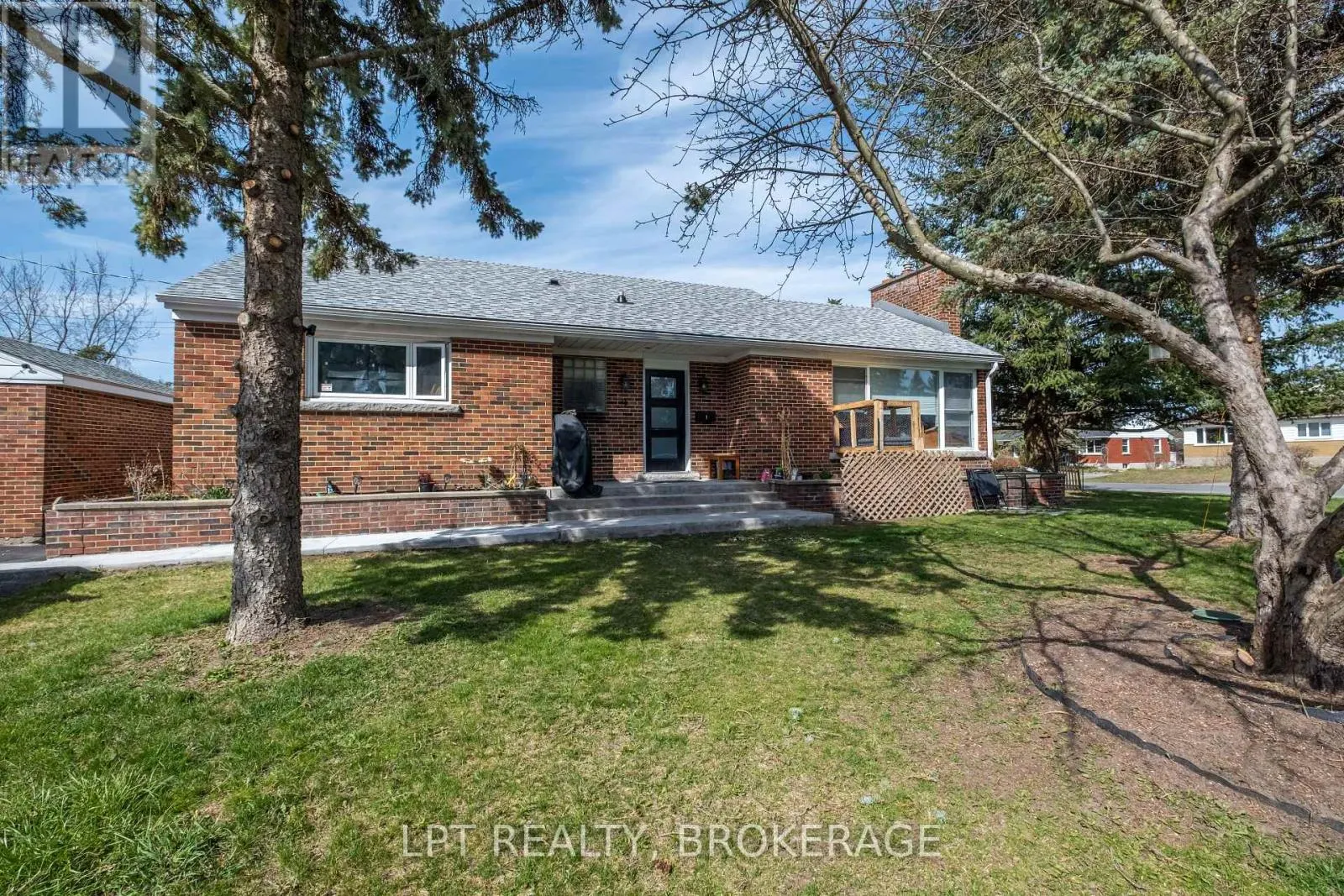 9 ELIZABETH AVENUE