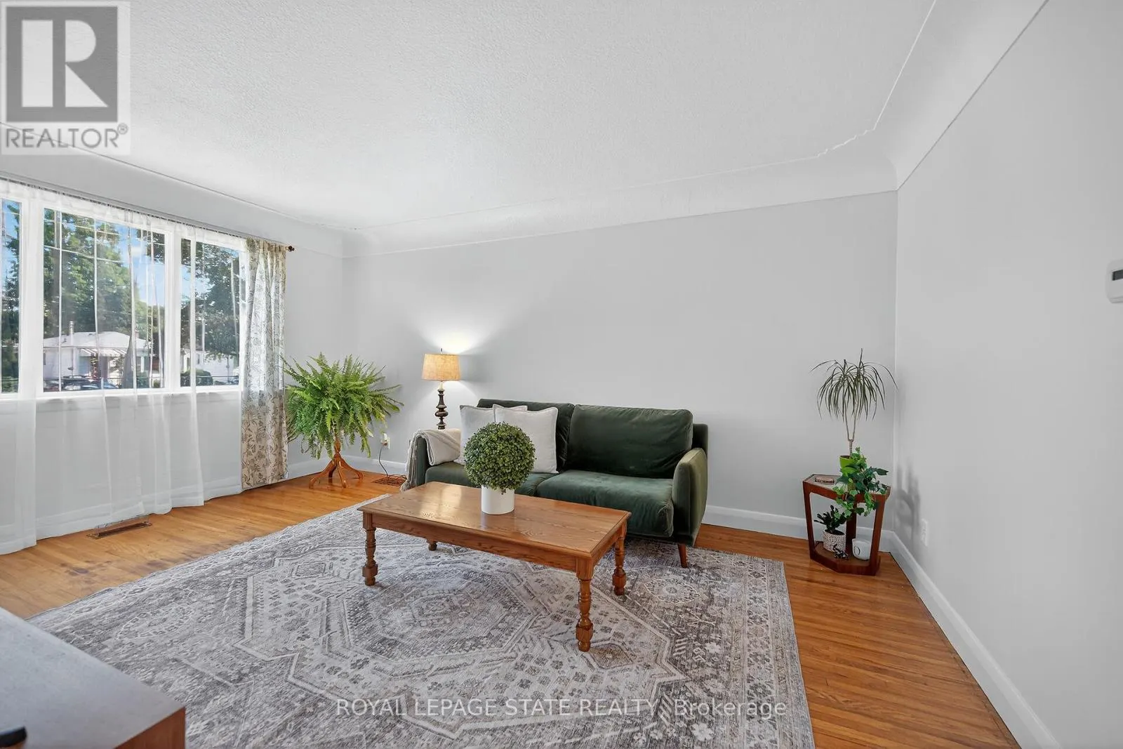 238 EAST 43RD STREET
