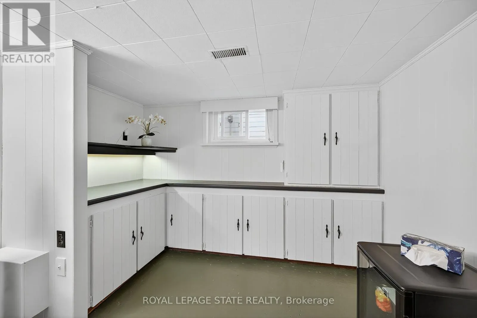 238 EAST 43RD STREET