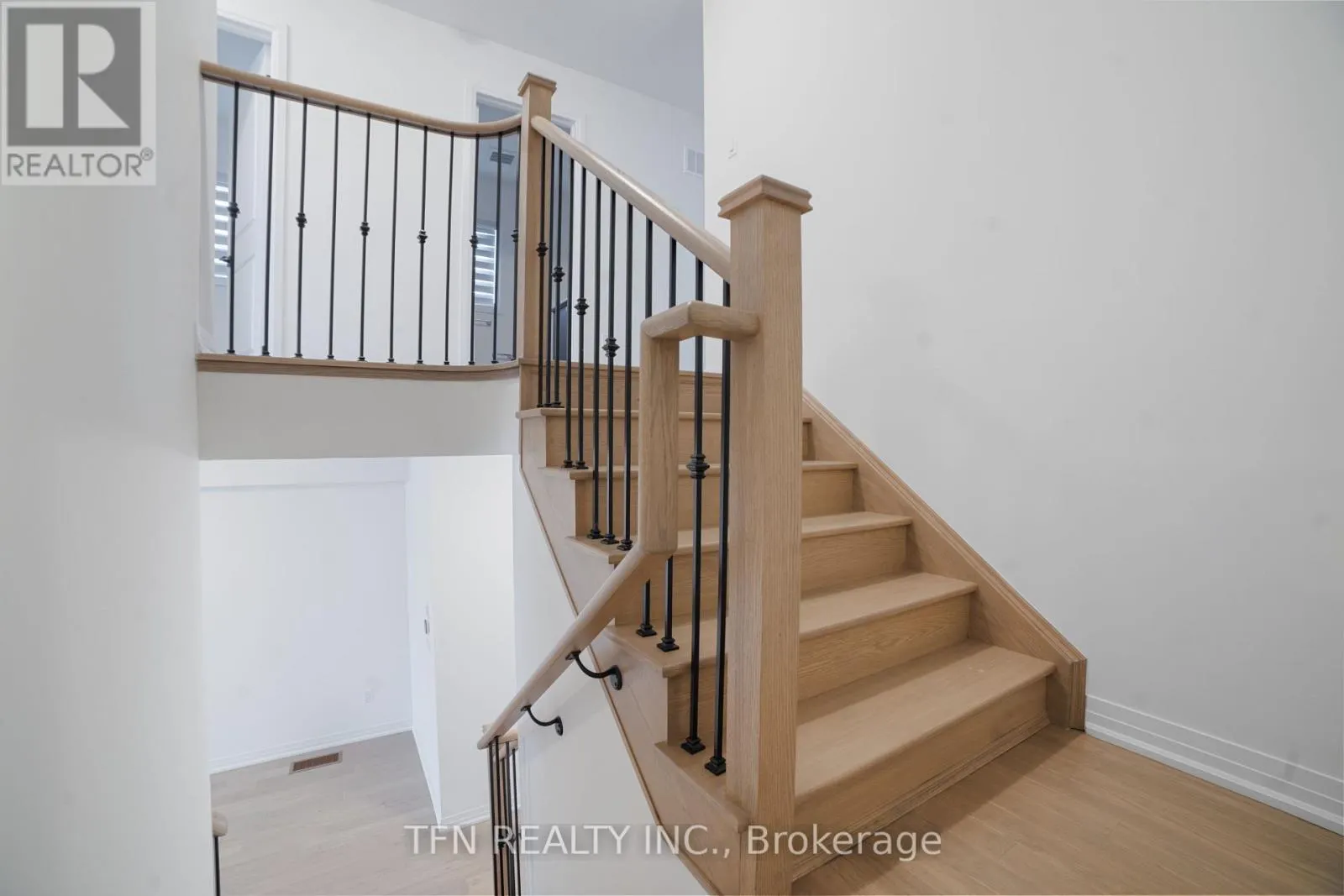 115 VELVET WAY