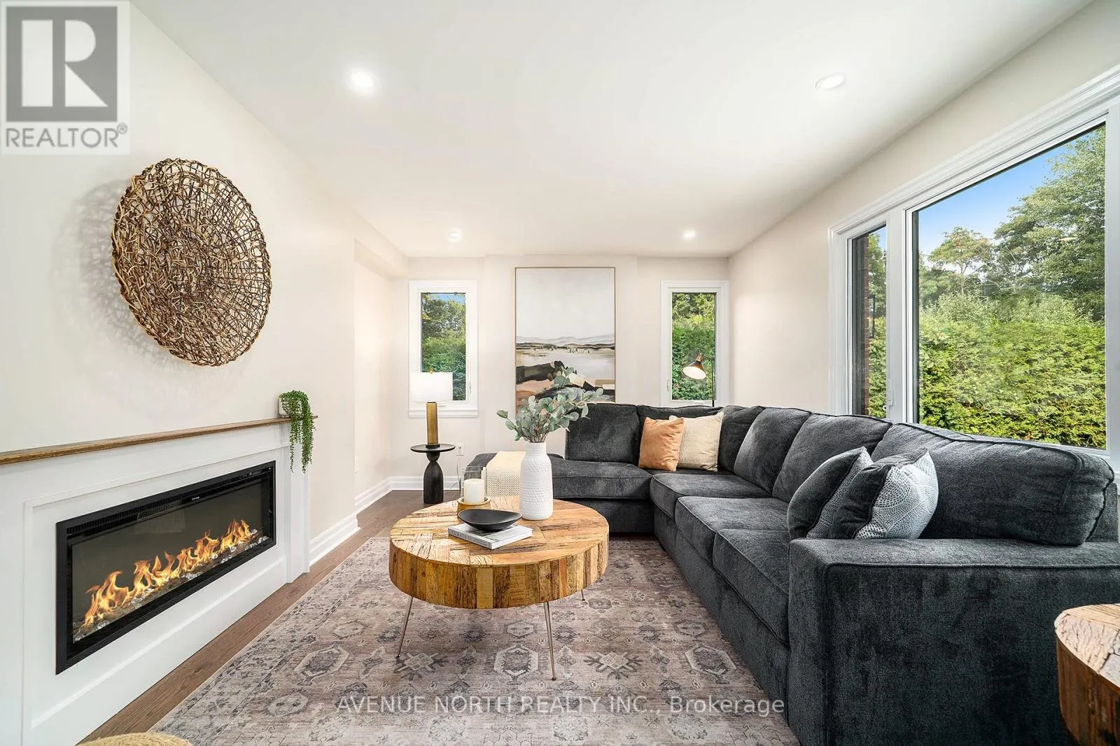 19 NEWLAND DRIVE