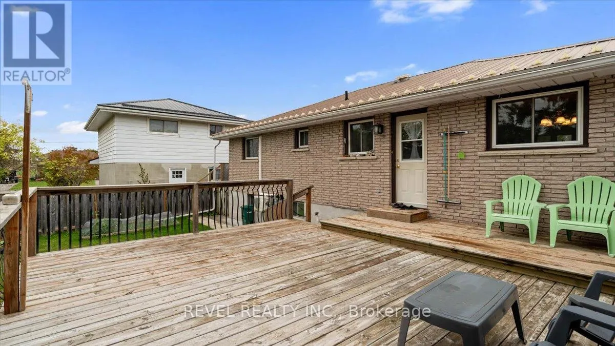 12 CHOWN CRESCENT