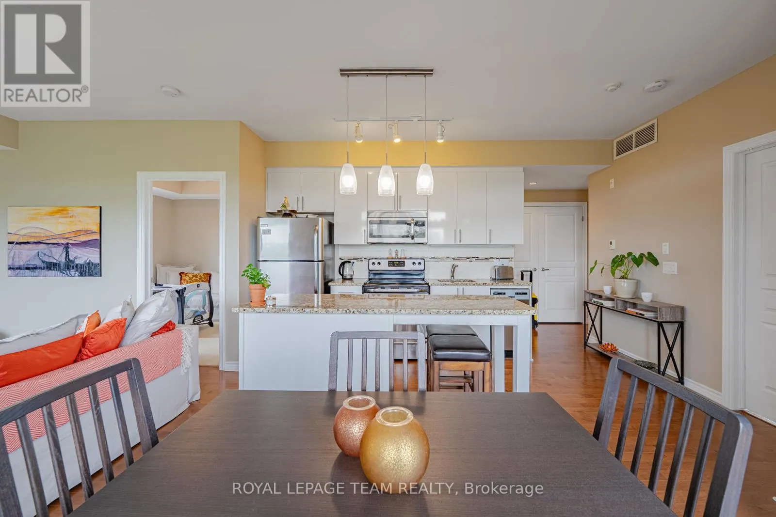 304 - 805 BEAUPARC PRIVATE