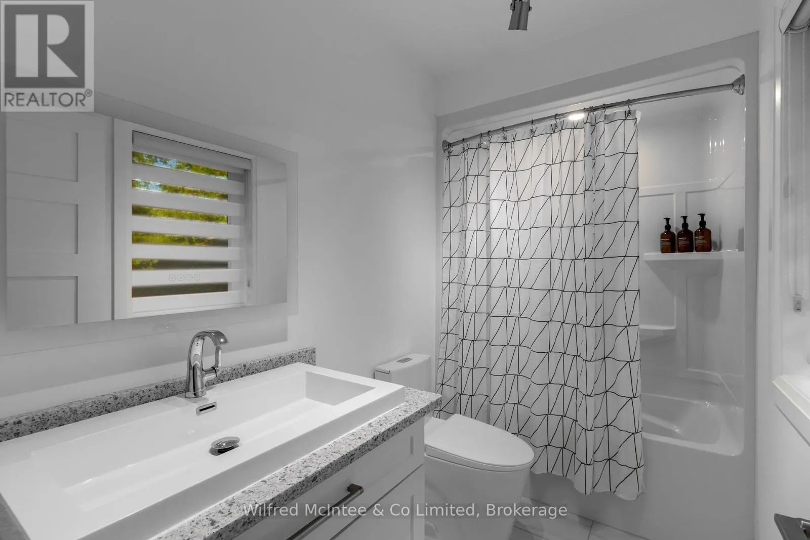 159 UPPER LORNE BEACH ROAD