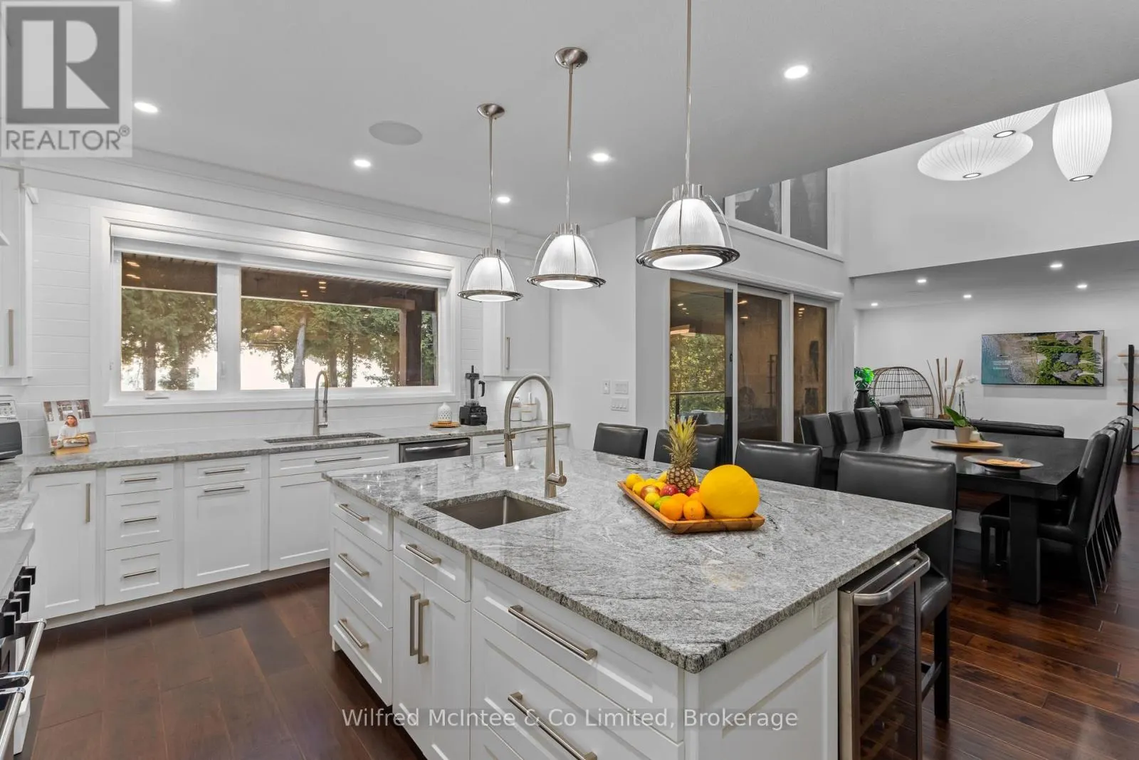 159 UPPER LORNE BEACH ROAD
