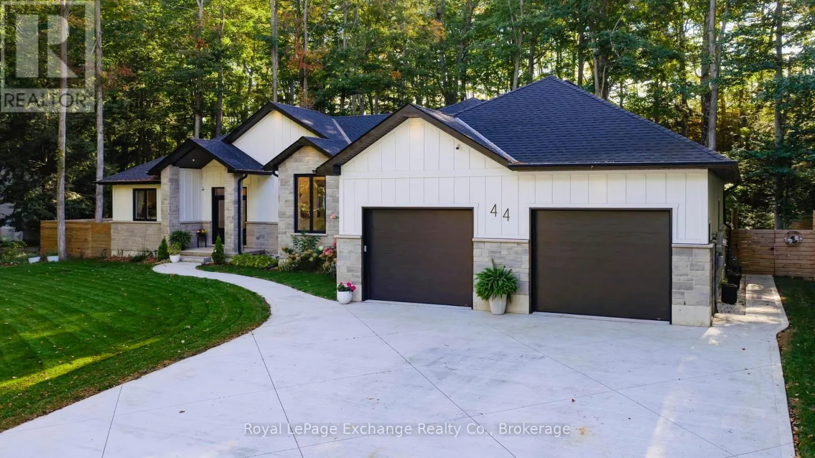 44 BLAIRS TRAIL N