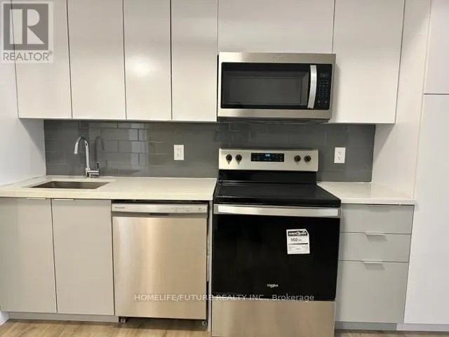 505 - 7 ERIE AVENUE