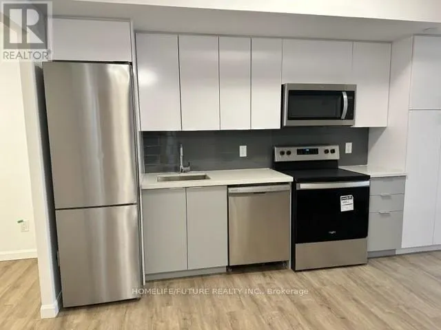 505 - 7 ERIE AVENUE