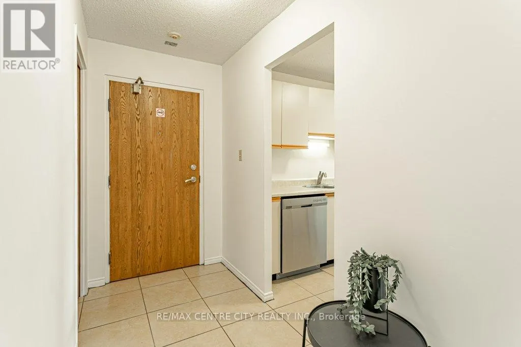 915 - 45 POND MILLS ROAD, #915