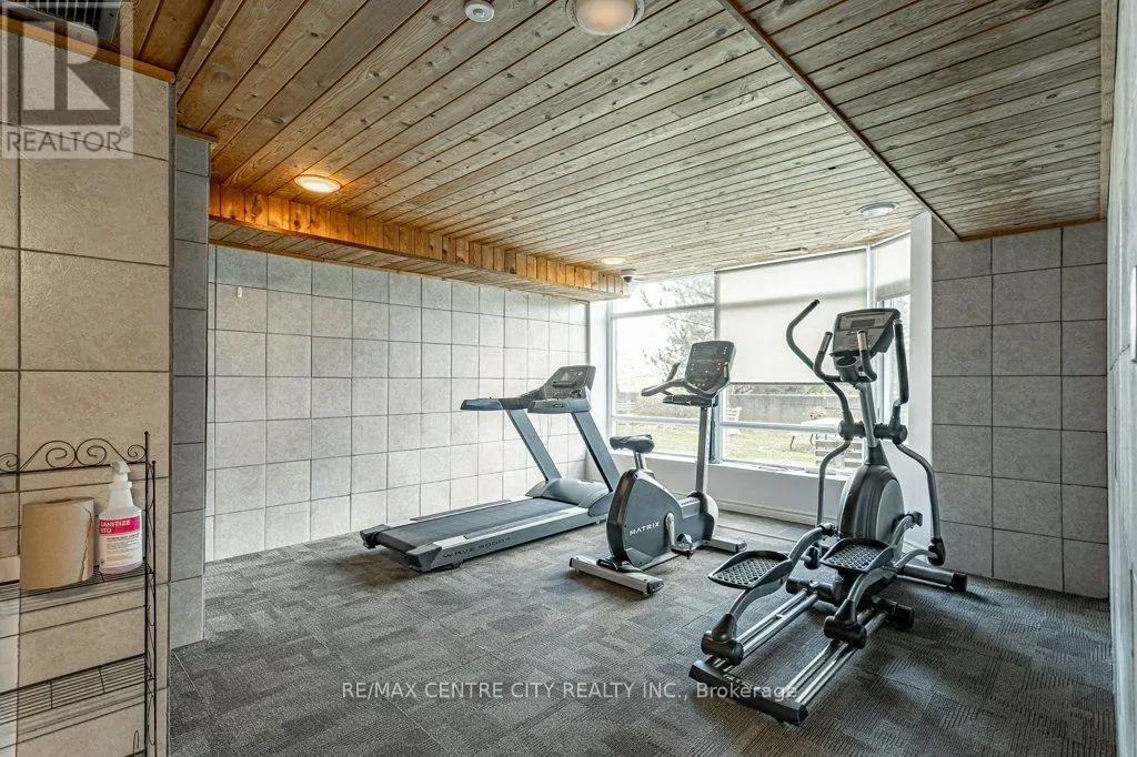 915 - 45 POND MILLS ROAD, #915