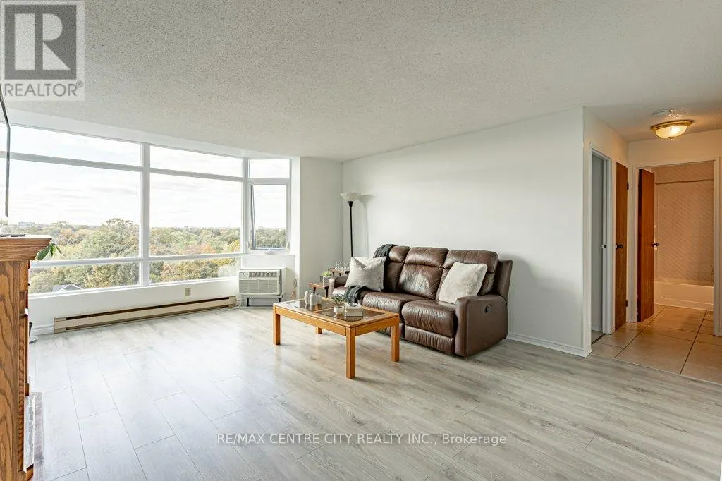 915 - 45 POND MILLS ROAD, #915